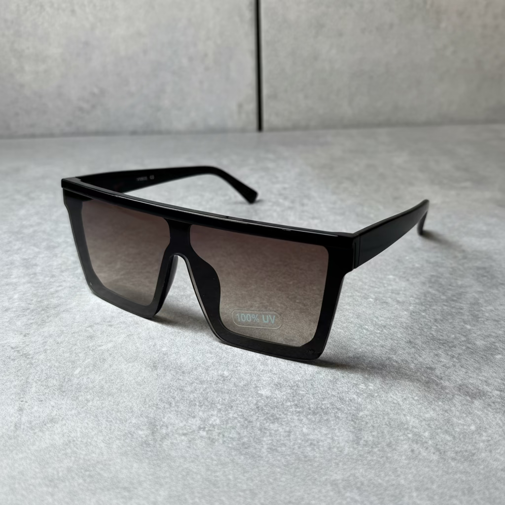 Retro Square Style. Black, 100% UV Protection.