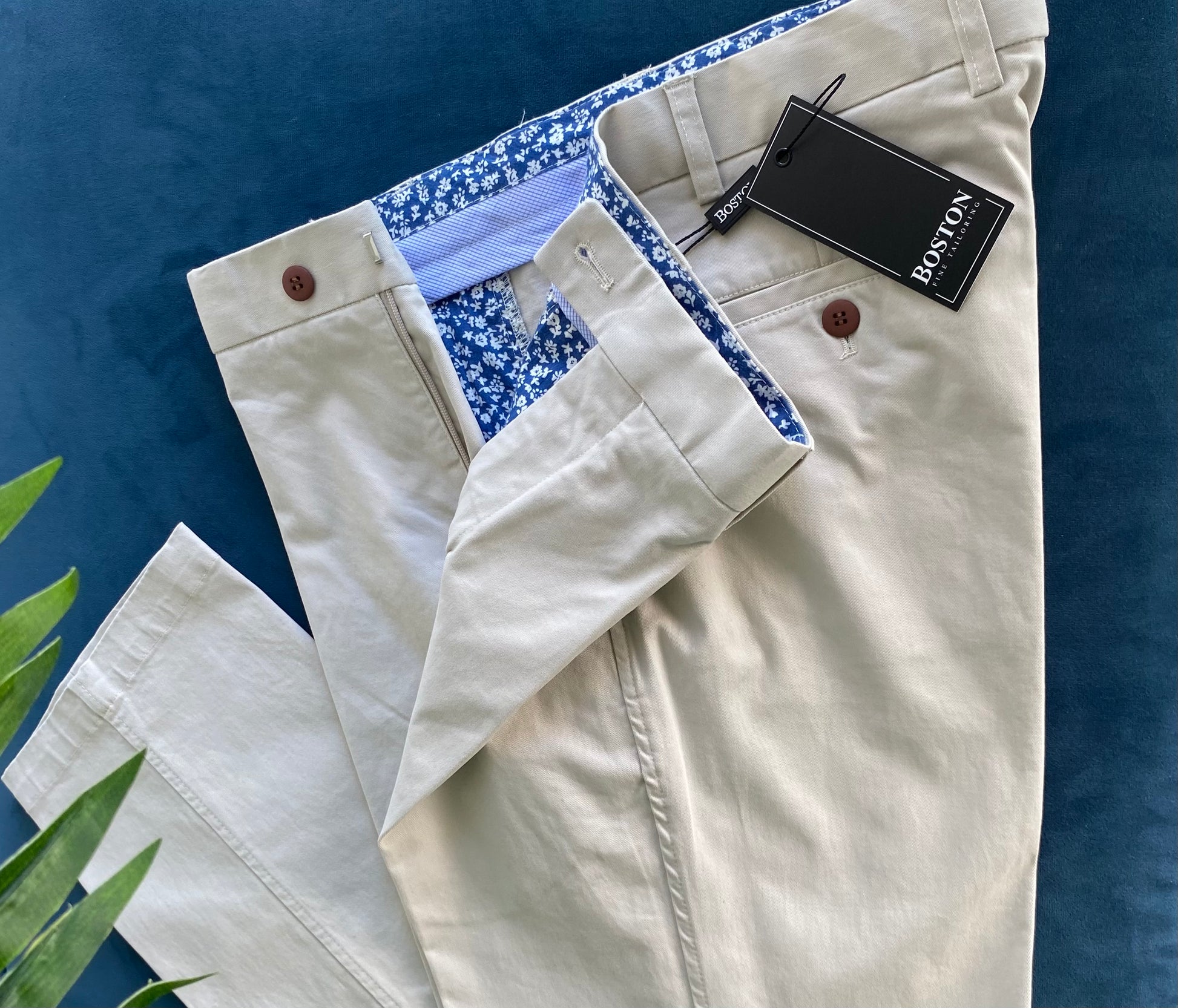 The relaxed Chino by Boston. Transform from the perfect work look to an easy smart casual look in a minute. These Chinos are crafted from comfort stretch fabric for a chill and comfortable fit. Step up your style game with this modern, sophisticated piece.

97% Cotton
3% Spandex
Machine Washable