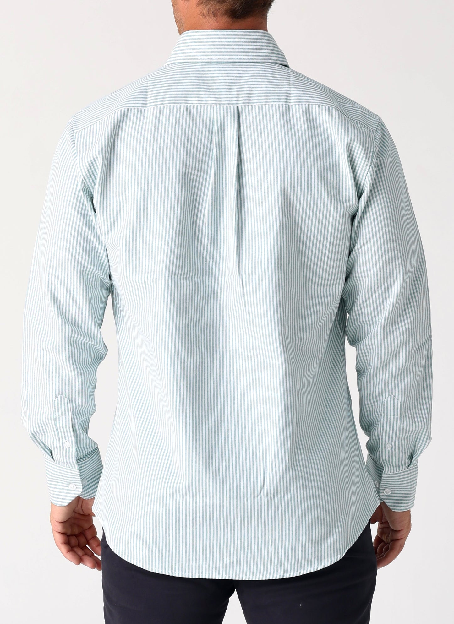 Designed with easycare technology, this stylish Daniel Hechter Button Down shirt resists creasing and requires minimal ironing, keeping you sharp and professional with less effort. 100% Cotton, lightweight, breathable and comfortable to wear all day, this shirt is the ultimate staple for the modern man. Perfectly paired with tailored trousers, chinos or jeans, it's a must for every business or casual wardrobe.