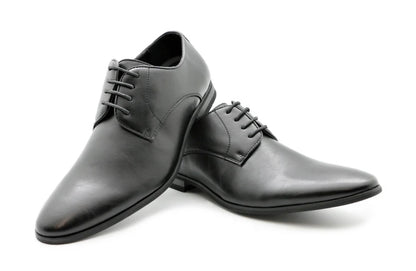 Experience instant comfort with our Calmino Pisa Shoes brought to you by kenny k. These versatile footwear options feature a removable inner sole for customized support and are crafted from water-resistant PU materials for both upper and lining. The vegan-friendly construction maintains ethical standards without compromising quality. Their metal-free design ensures hassle-free airport security screenings, making them ideal travel companions. Enjoy reliable performance in various weather conditions while sup