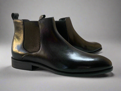 Experience unparalleled comfort and style with the Calmino Madrid Chelsea Boot brought to you by kenny k.&nbsp;Made from hand polished premium grade leather and designed with an updated gusset for ease of use, this classic Australian look is suitable for orthotics and includes a leather lining and heel tab. With a cushioned footbed, you'll never want to take them off.