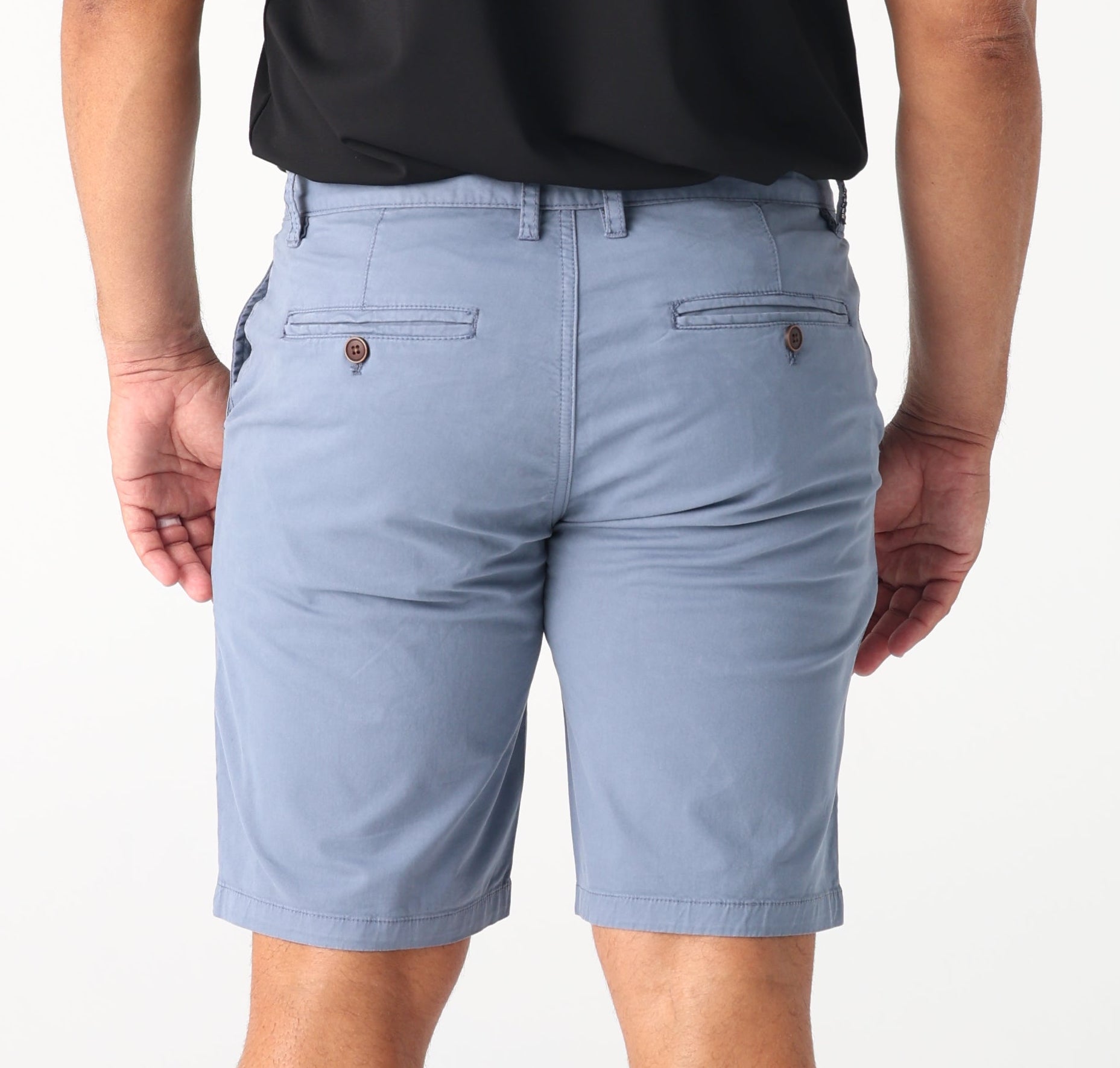 Step out in comfort with the Hechter Lucas stretch cotton short. Discover effortless summer style with these premium stretch cotton shorts that provide a flattering fit and allow for easy movement.

97% Cotton 3% Elastine