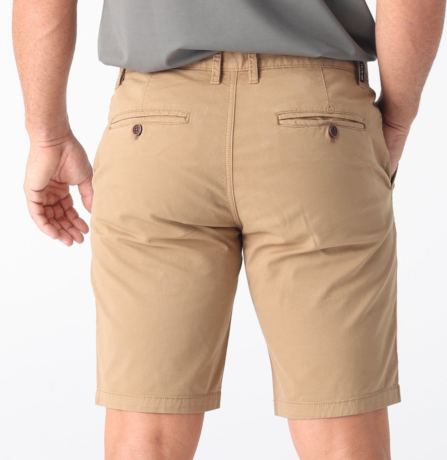
Step out in comfort with the Hechter Lucas stretch cotton short. Discover effortless summer style with these premium stretch cotton shorts that provide a flattering fit and allow for easy movement.

97% Cotton 3% Elastine