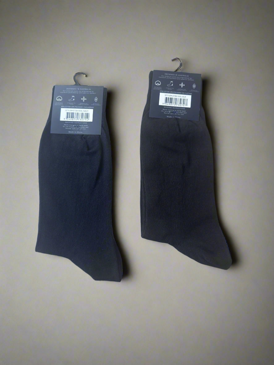 Step into refined comfort with Park Avenue premium socks, tailored for the modern man who values quality, durability and understated style. Whether worn with business attire or casual wear, these socks deliver a polished finish and exceptional performance. Choose a single pair for a wardrobe staple or go for the three-pair set for a practical and elegant gift-ready box.

75% cotton, 22% nylon, 3% elastane
Seamless toe construction for a smooth feel inside shoes
Reinforced heel and toe to ensure long-lasting