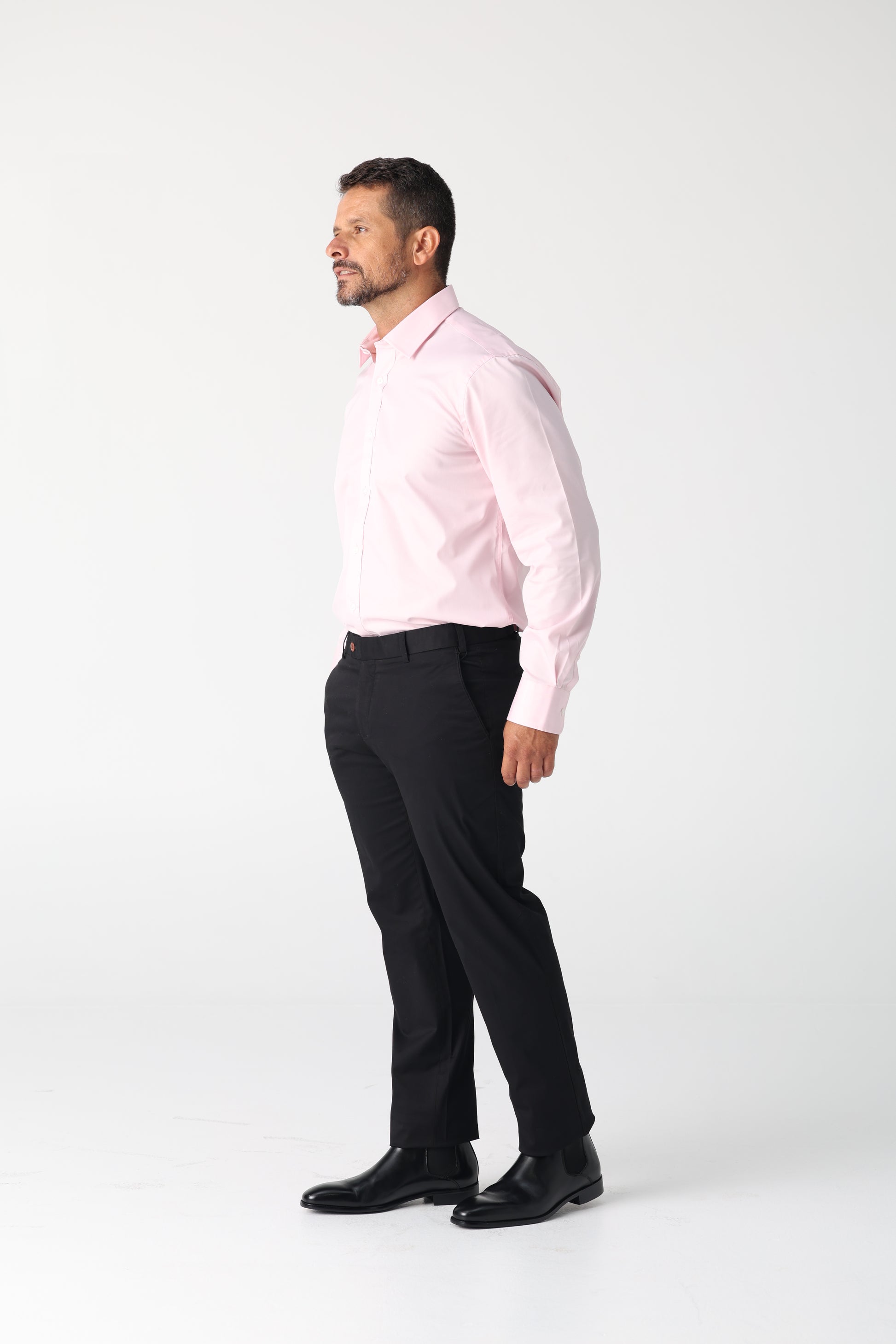 The relaxed Chino by Boston. Transform from the perfect work look to an easy smart casual look in a minute. These Chinos are crafted from comfort stretch fabric for a chill and comfortable fit. Step up your style game with this modern, sophisticated piece.

97% Cotton
3% Spandex
Machine Washable
